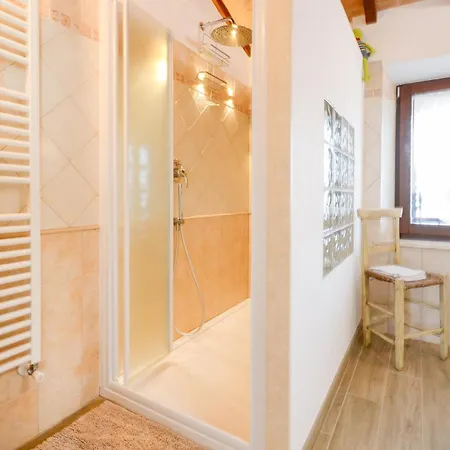 2 Bedroom In Montenero d'Orcia